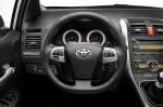 Toyota Auris 2010 года
